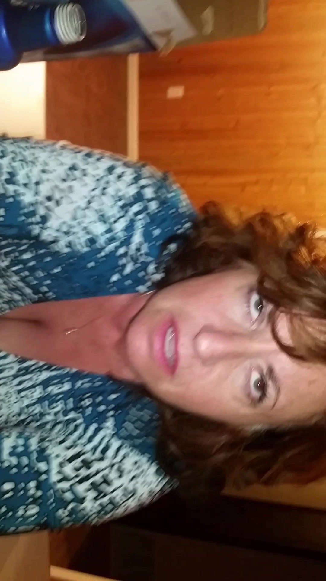 Рыжая баба оттрахана мужиком раком до громких стонов