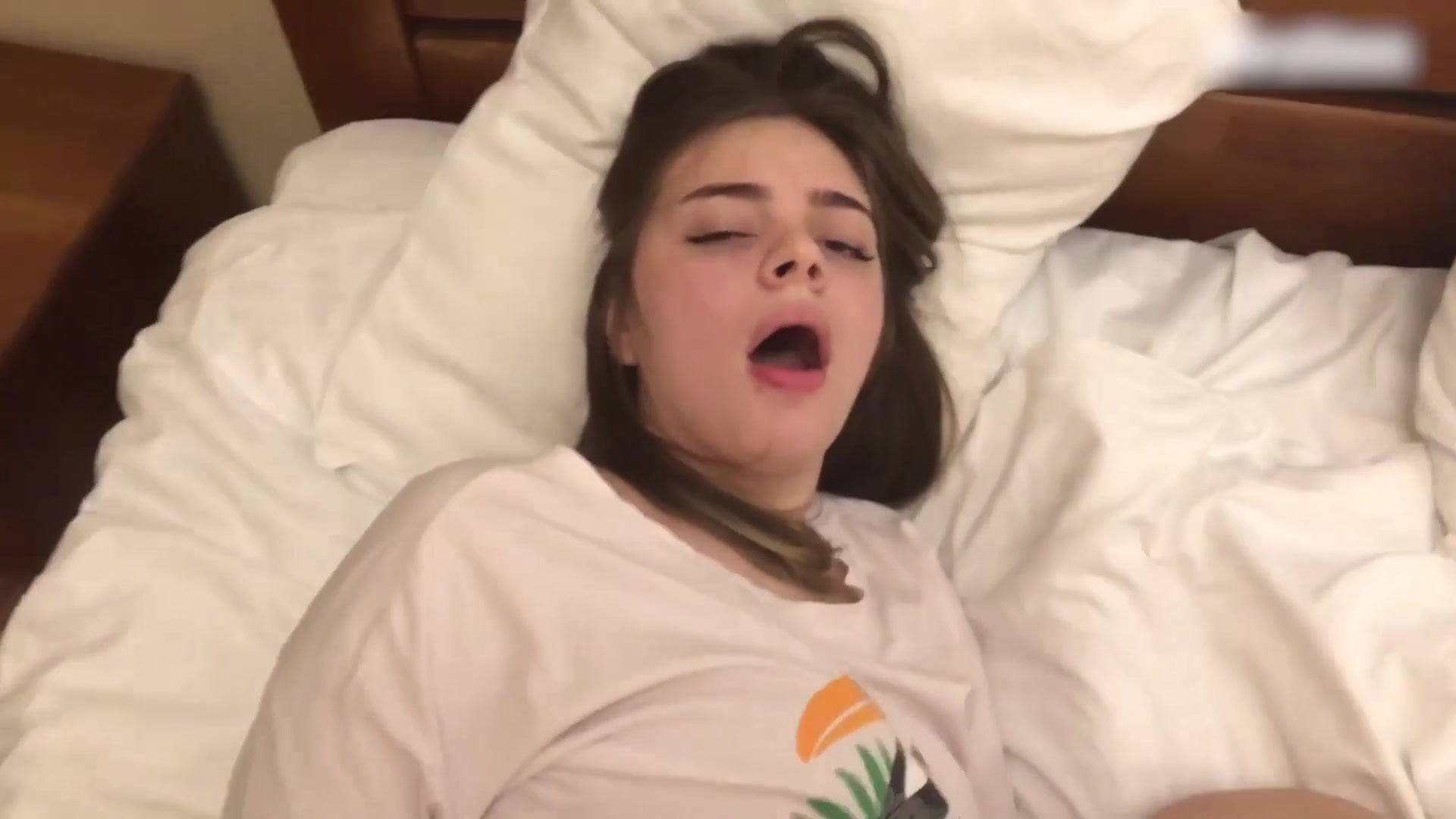 Брат выебал свою сестру по самые яйца от первого лица 