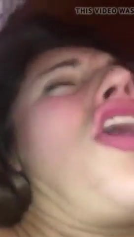 Трахают стройную пьяную жену и снимают на телефон